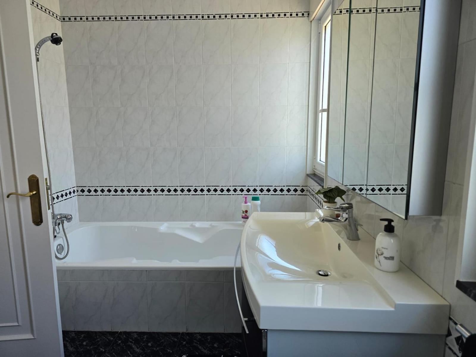 הוילה סנטיאגו דה קומפוסטלה Casa D Aitana מראה חיצוני תמונה